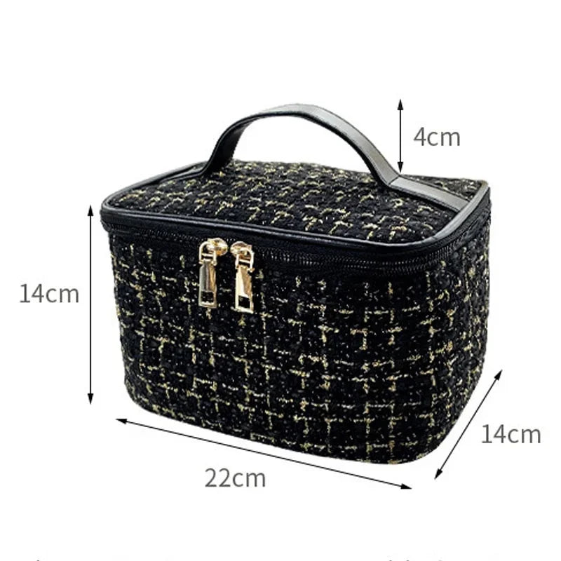 Knitted Style Portable Makeup Bag