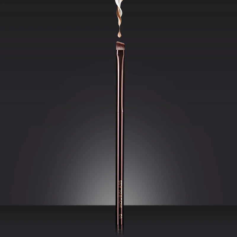 Angled Eyeliner & Eyebrow Brush No.10