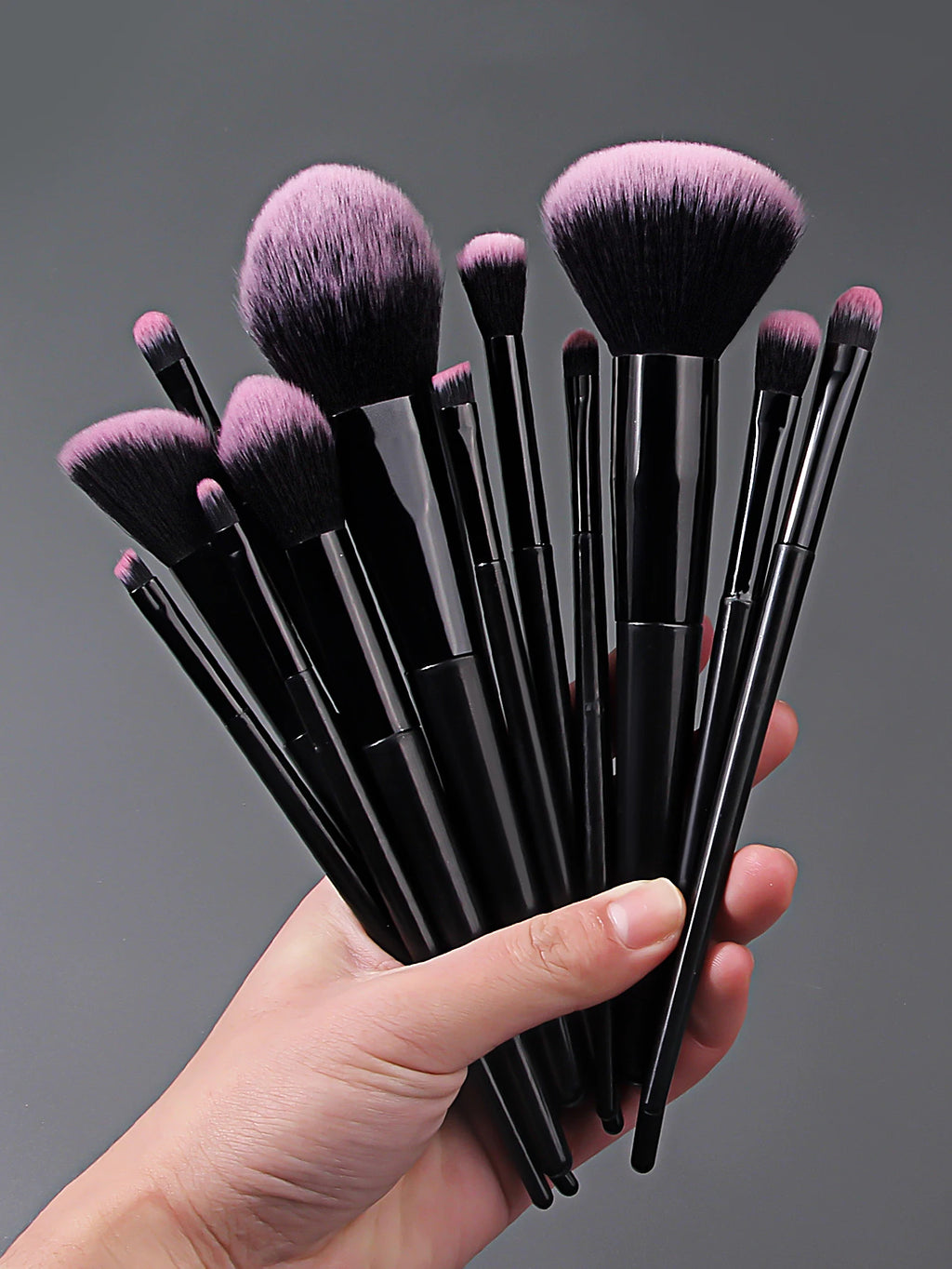 17 Makeup Brush Set 12 Makeup Brushes w/ Makeup Egg Triangle Powder Puff & Storage