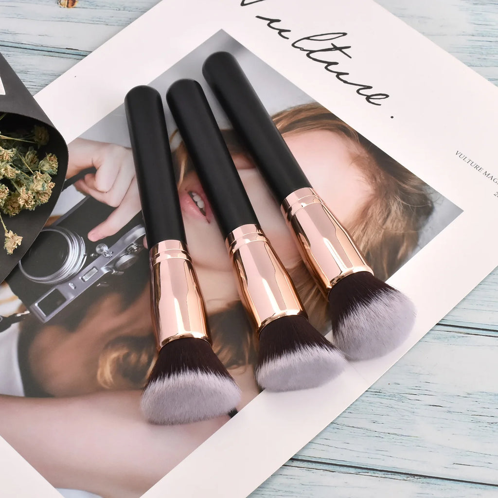 Professional Makeup Brush Set — Foundation, Powder, Concealer & Blush