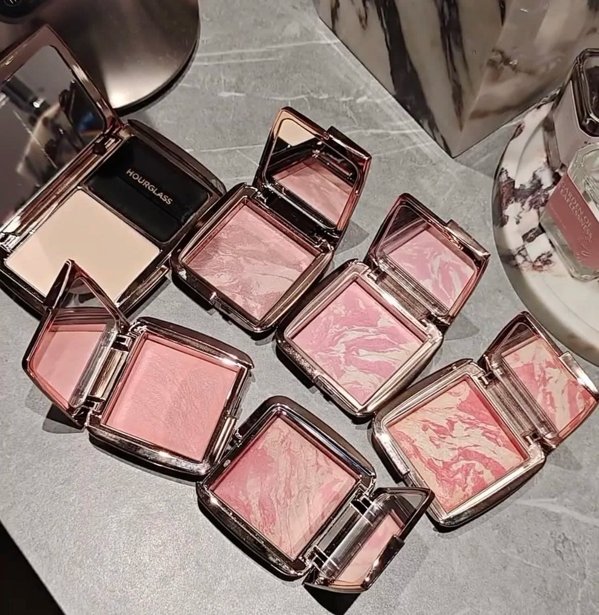 Hourglass Ambient Lighting Blush