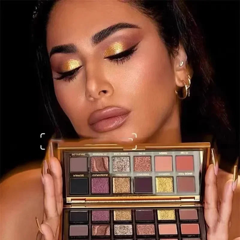18-Color Eyeshadow Palette — Matte & Glitter, High Pigment, Long-Lasting
